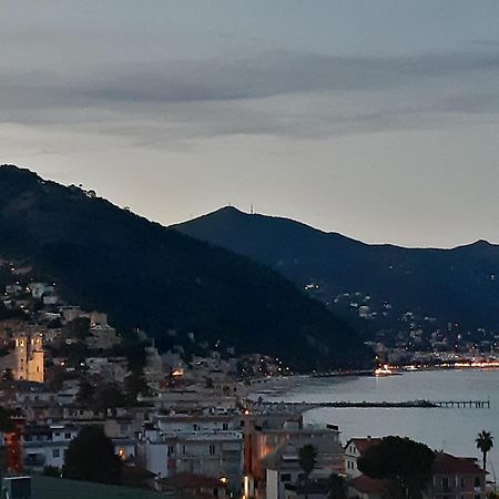 Spectacular Sea View - 3 Minutes Walk From The Sea Laigueglia Exterior foto
