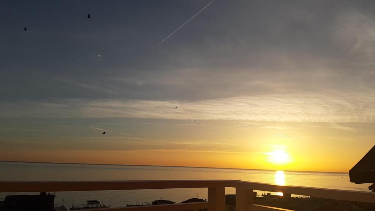Spectacular Sea View - 3 Minutes Walk From The Sea Laigueglia Exterior foto