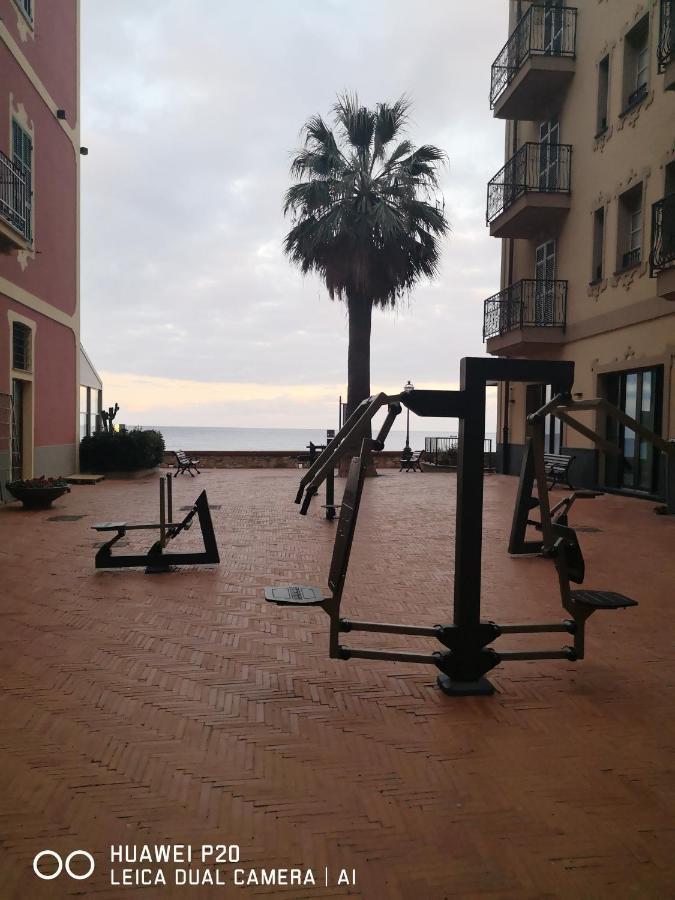 Spectacular Sea View - 3 Minutes Walk From The Sea Laigueglia Exterior foto