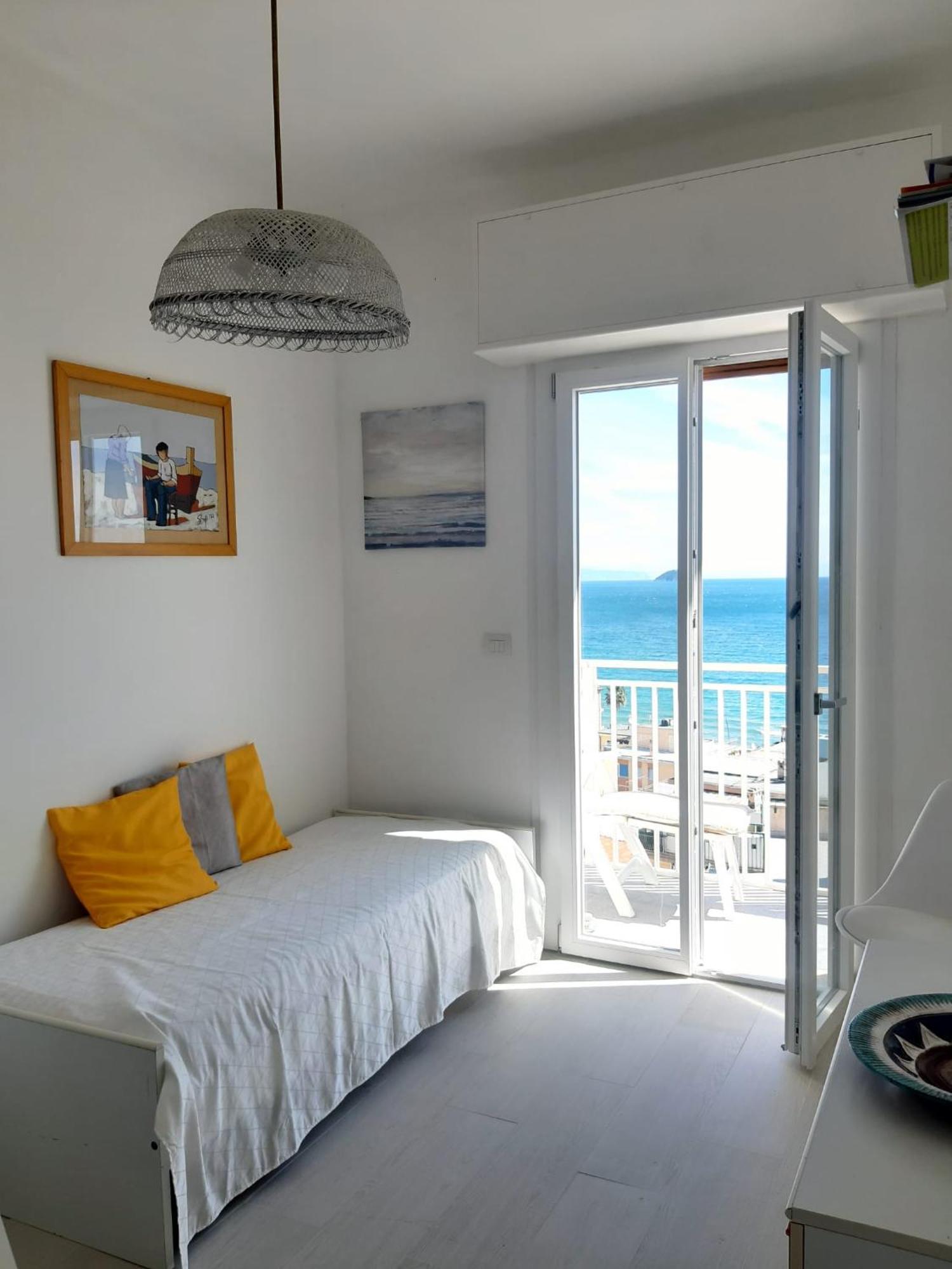 Spectacular Sea View - 3 Minutes Walk From The Sea Laigueglia Exterior foto